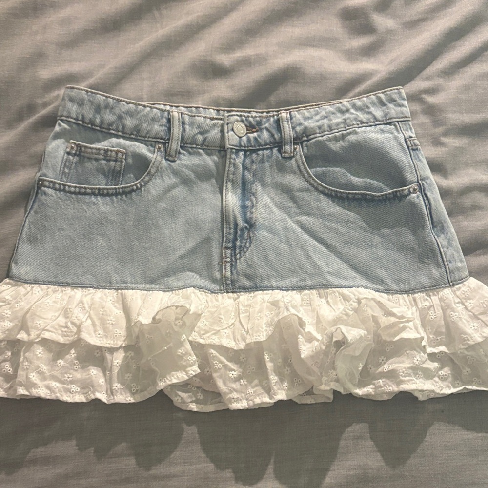 Primark Light Blue and White Ruffle Mini Skirt